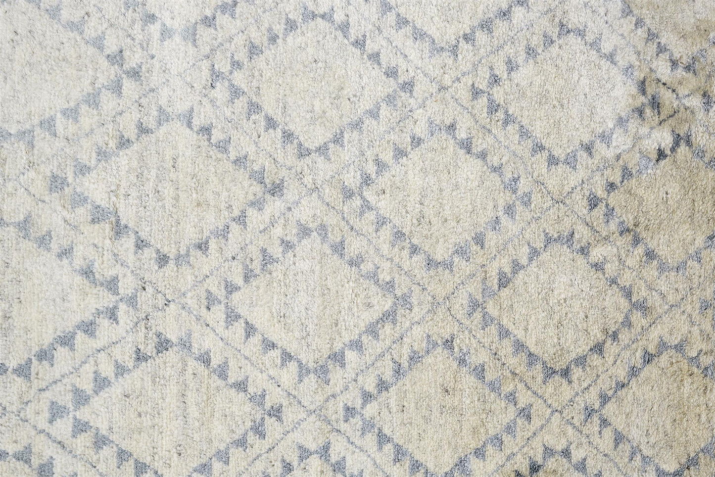Abytha Transitional/Global/Farmhouse Diamond/Geometric/Distressed Gray/Blue/Ivory - Feizy Rug