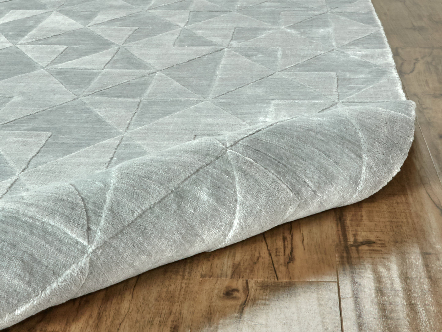 Gramercy Modern/Global/Mid-Century Modern Geometric/Argyle/Diamond Gray/Ivory/Silver - Feizy Rug