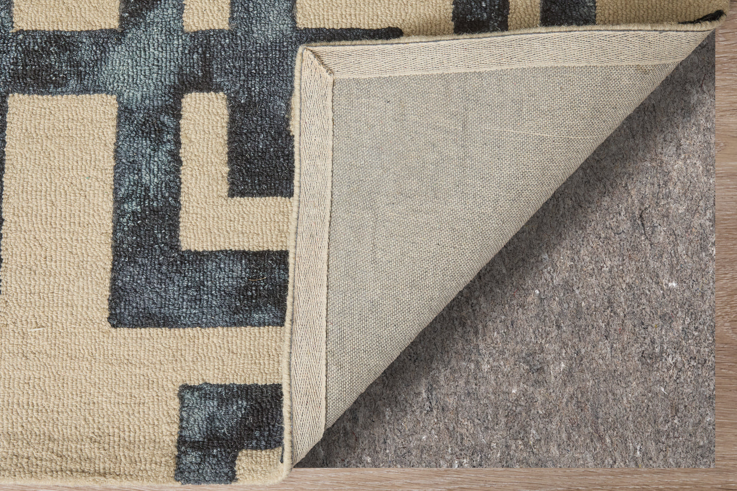 Lorrain Modern/Mid-Century Modern/Luxury & Glam Tan/Black Area Rug