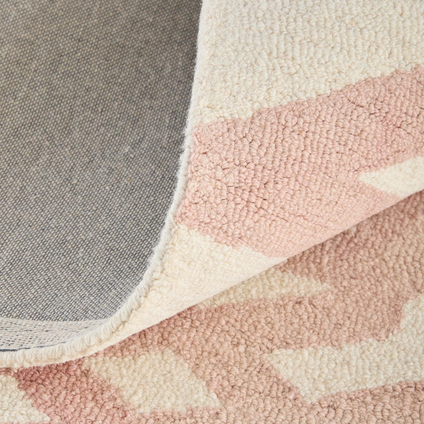 Lorrain Modern/Mid-Century Modern/Luxury & Glam Ivory/Pink/Tan Accent Rug