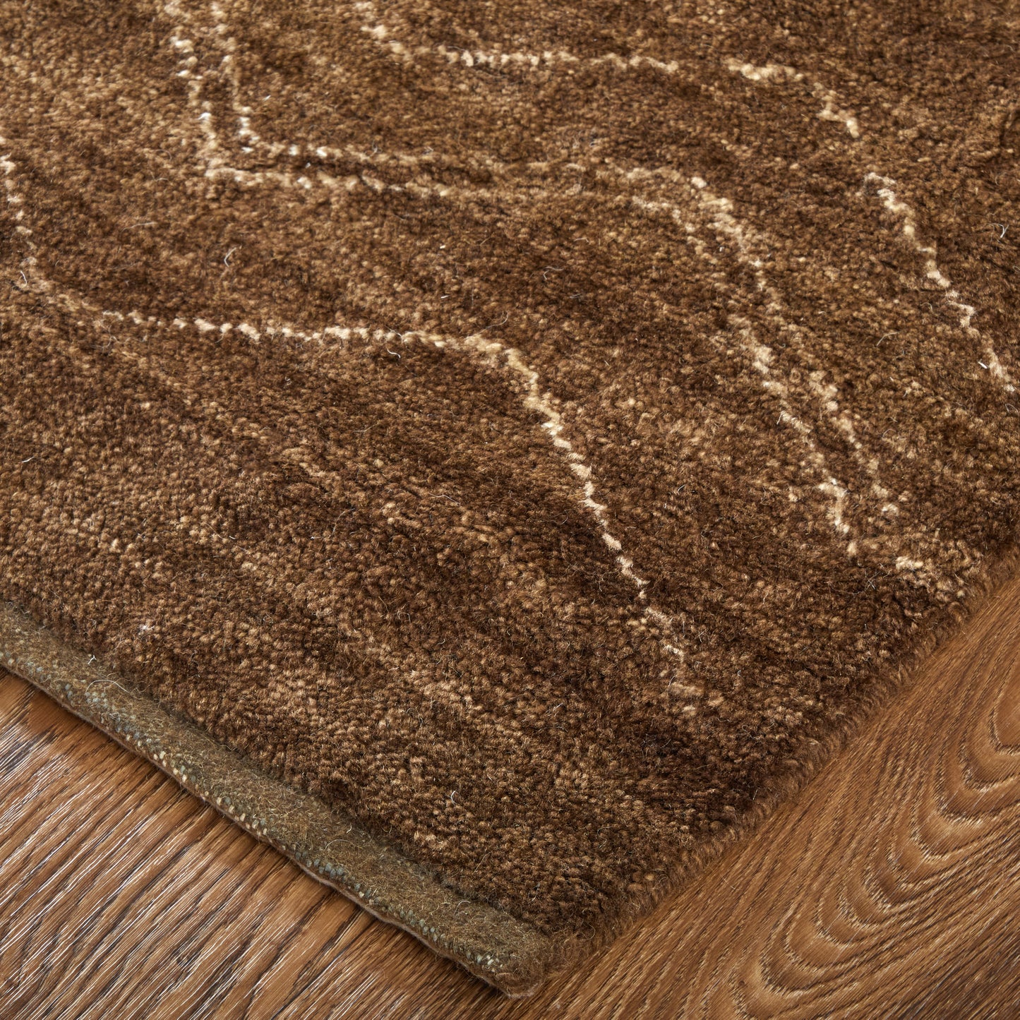 Agape Modern/Bohemian & Eclectic Abstract/Geometric/Distressed Brown/Ivory - Feizy Rug