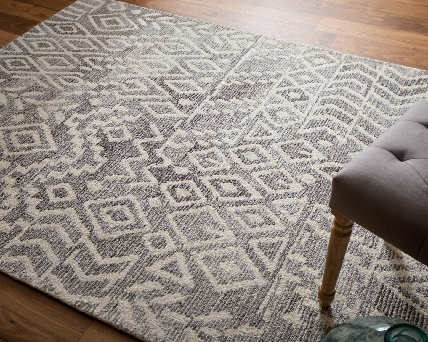 Asher Transitional/Bohemian & Eclectic/Global Distressed/Abstract/Moroccan Gray/White - Feizy Rug