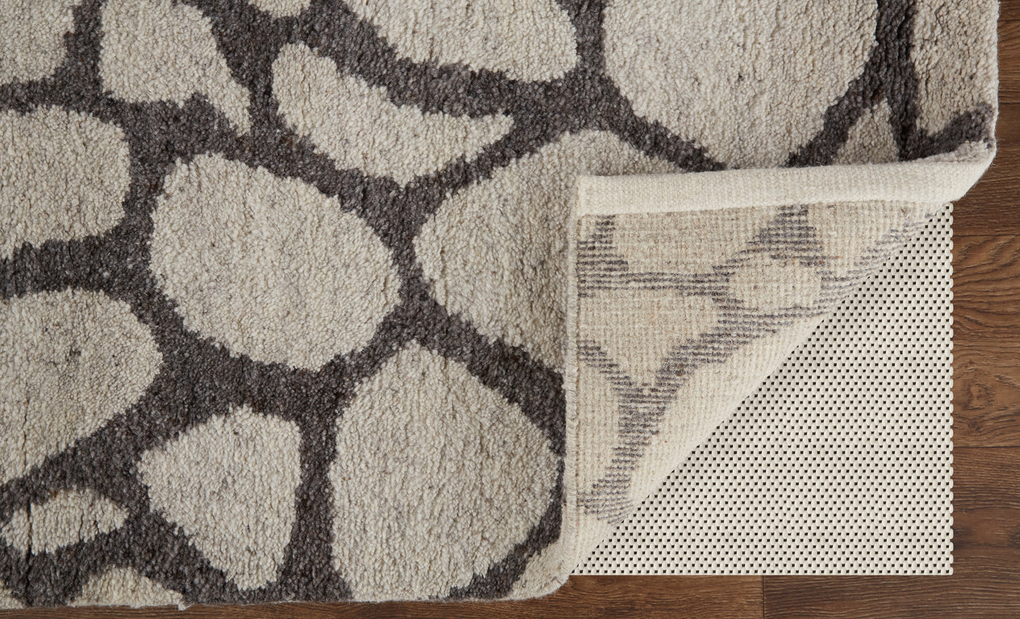 Belden Transitional/Casual/Farmhouse Abstract/Animal Print/Distressed Ivory/Gray - Feizy Rug