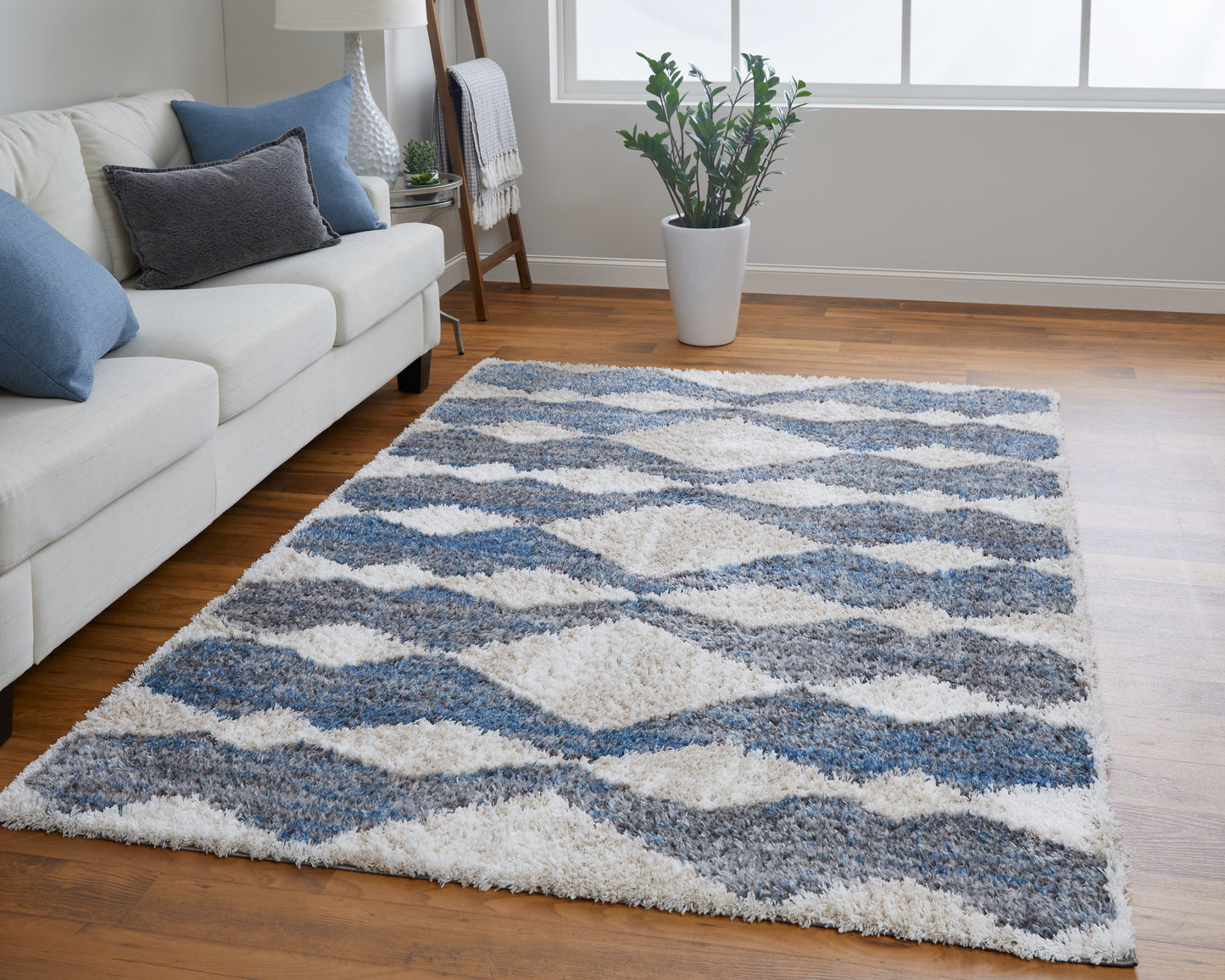 Mynka Transitional/Bohemian & Eclectic/Casual Ivory/Gray/Blue Accent Rug