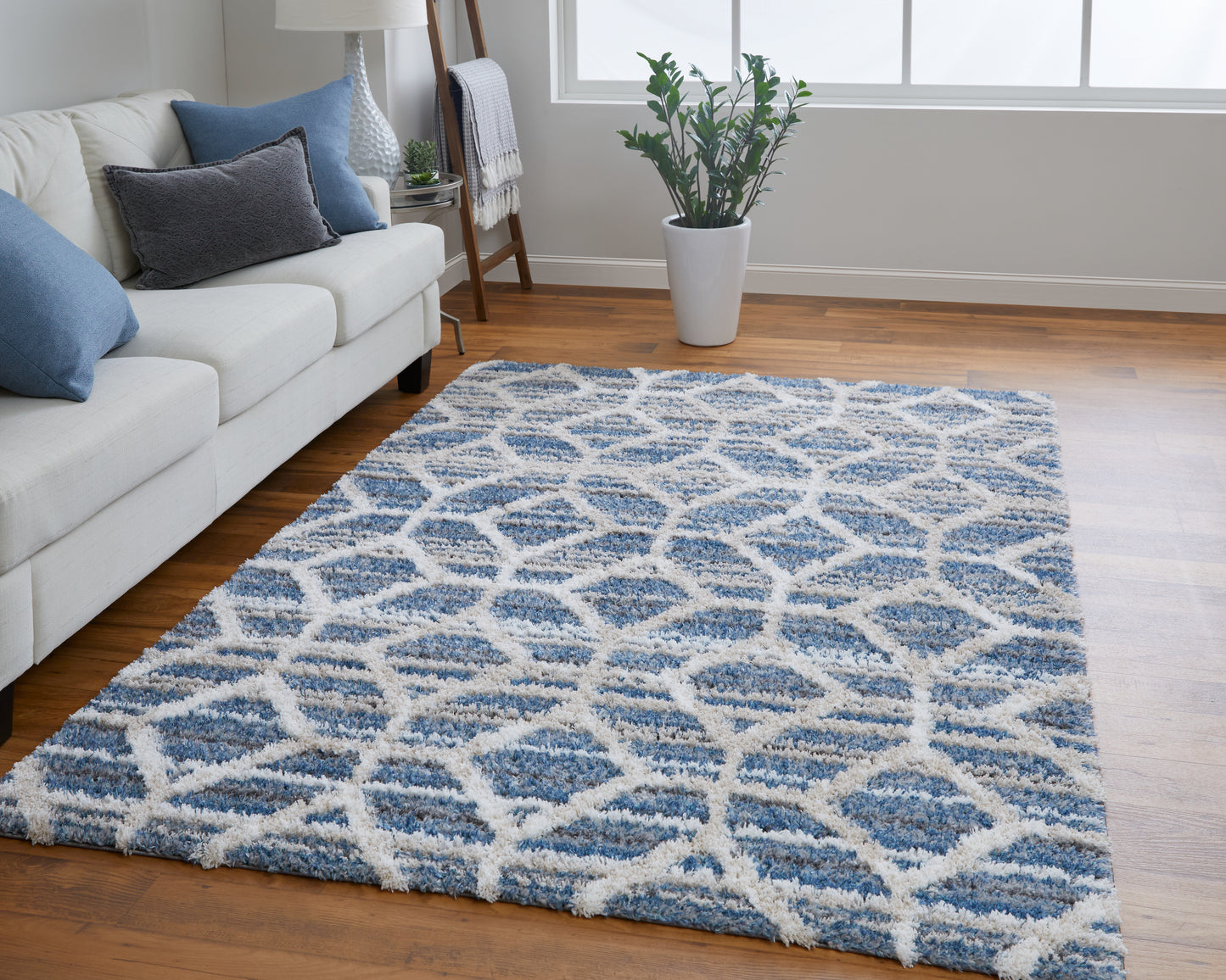 Mynka Transitional/Bohemian & Eclectic/Farmhouse Diamond/Geometric/Trellis & Lattice Blue/Ivory - Feizy Rug