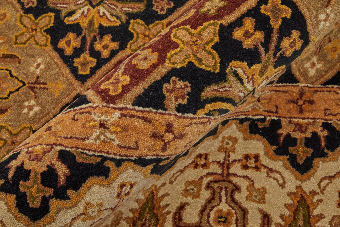 Wagner Traditional/Classic/Vintage Diamond/Persian/Bordered Gold/Tan/Black - Feizy Rug
