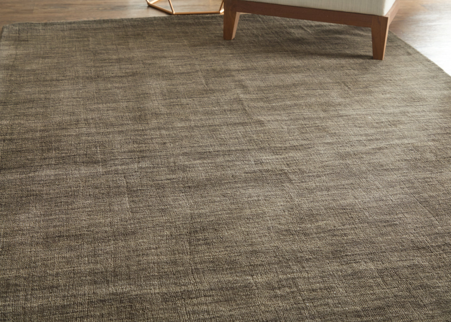 Luna Modern/Casual Brown/Taupe Accent Rug