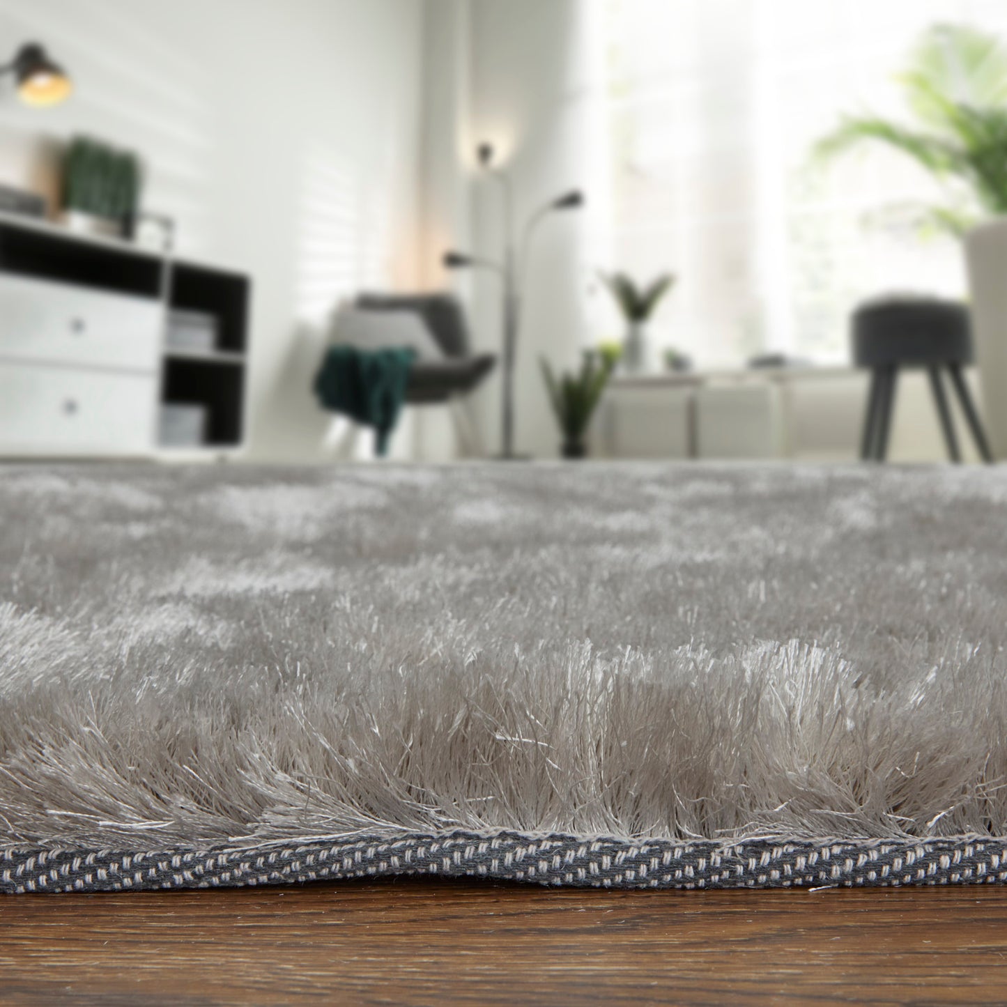 Indochine Modern/Luxury & Glam/Casual Gray/Silver Accent Rug