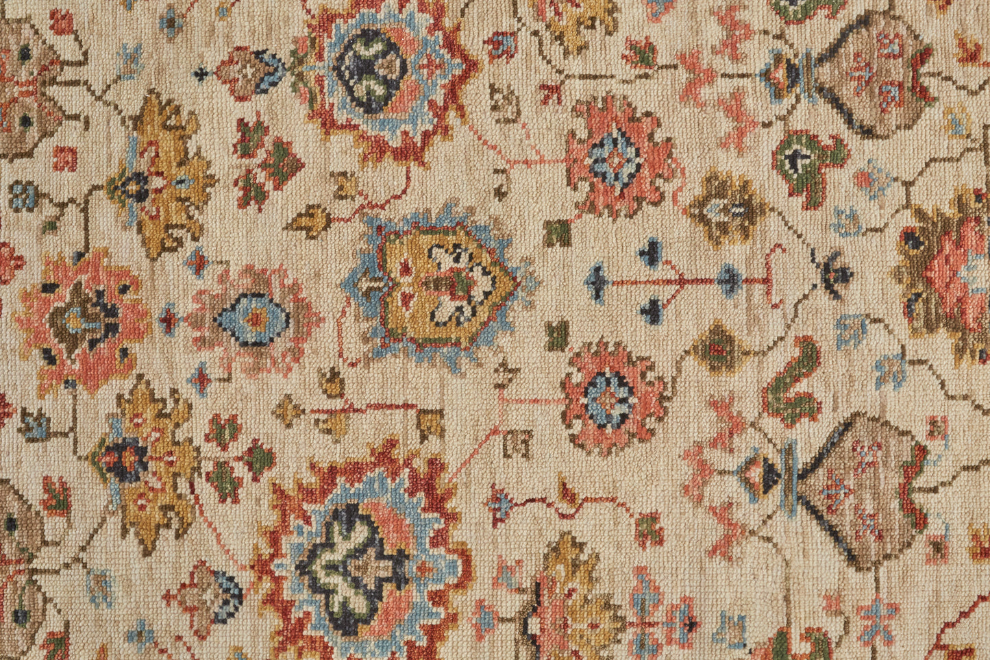 Carrington Traditional/Vintage/Classic Ivory/Red/Blue Accent Rug