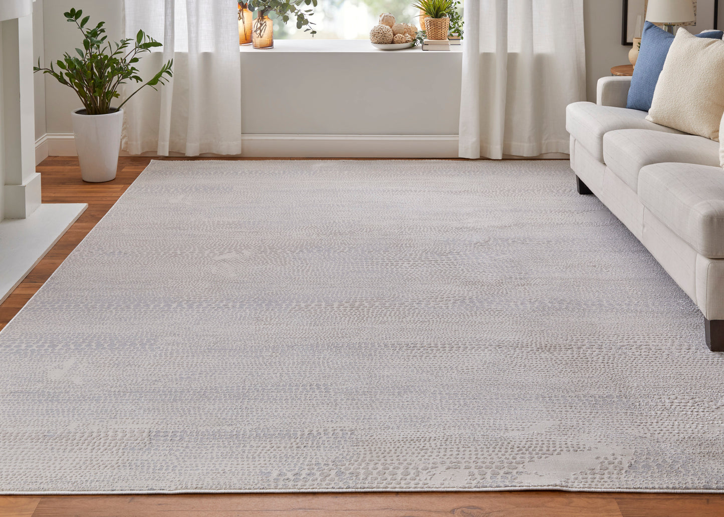 Prasad Modern/Casual Ivory/Silver/Gray Accent Rug  Feizy Rugs Small Parcel,Feizy Rugs,Prasad,Ivory/Silver/Gray,1'8" x 2'10",Accent Rug,Polypropylene/Polyester,Modern/Casual,Turkey