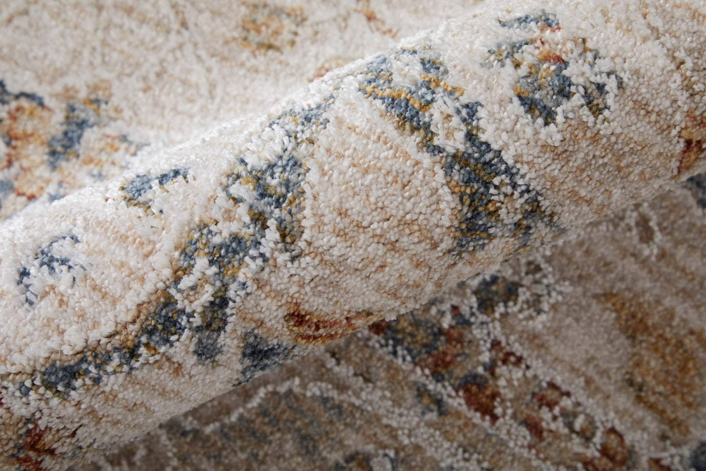 Pasha Transitional/Bohemian & Eclectic/Craftsman Ivory/Blue/Red Area Rug