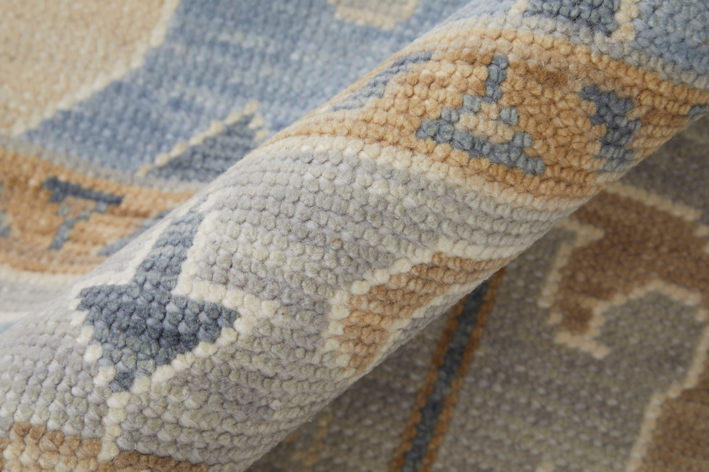 Karina Transitional/Bohemian & Eclectic/Craftsman Ivory/Blue/Tan Accent Rug