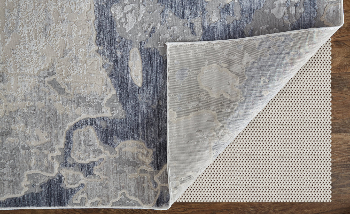 Laina Transitional/Casual Ivory/Blue Area Rug