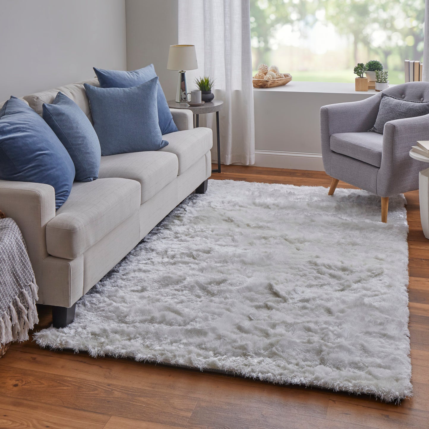 Indochine Modern/Luxury & Glam/Casual Solid White - Feizy Rug