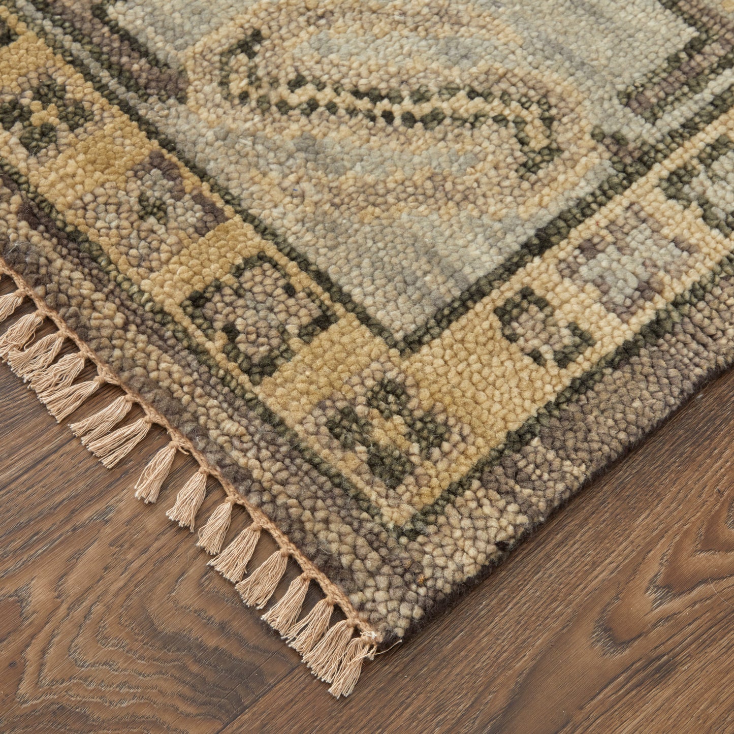 Fillmore Traditional/Classic Brown/Gray Accent Rug