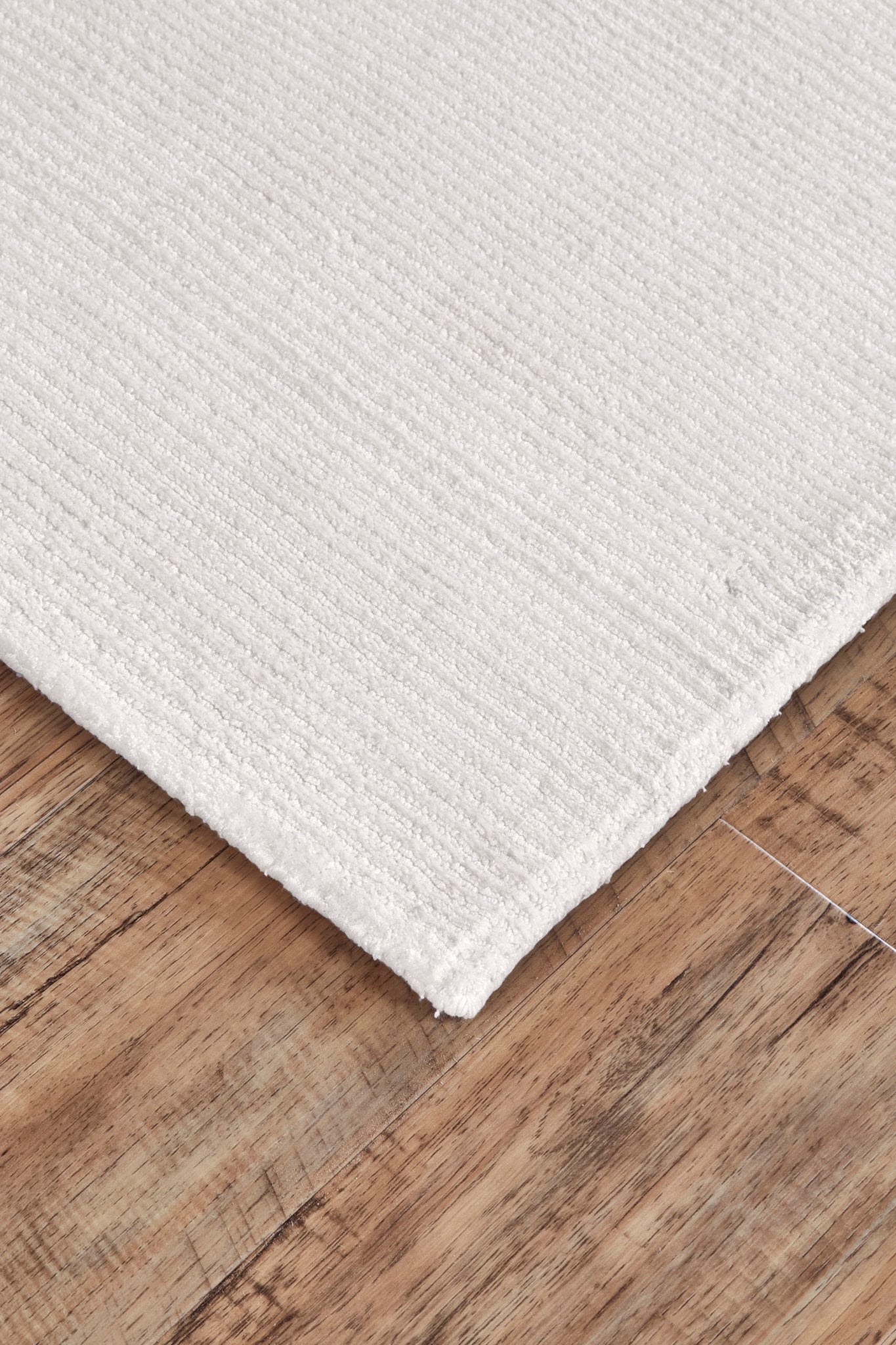 Batisse Modern/Luxury & Glam Solid White - Feizy Rug