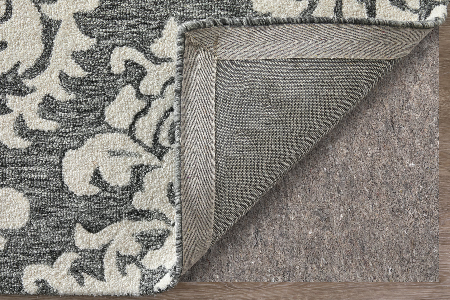 Belfort Traditional/Global Gray/Ivory/Black Area Rug