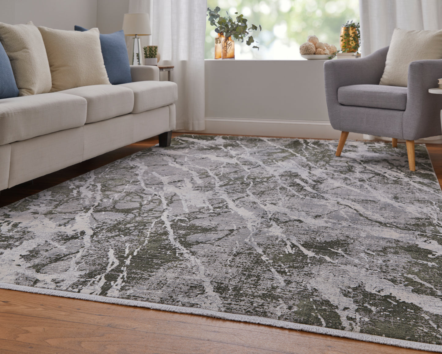 Cadiz Modern/Bohemian & Eclectic Gray/Green/Taupe Accent Rug