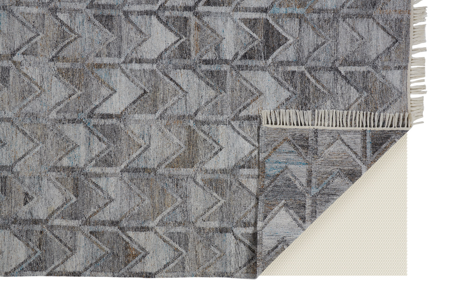 Beckett Transitional/Casual Gray/Silver/Taupe Area Rug