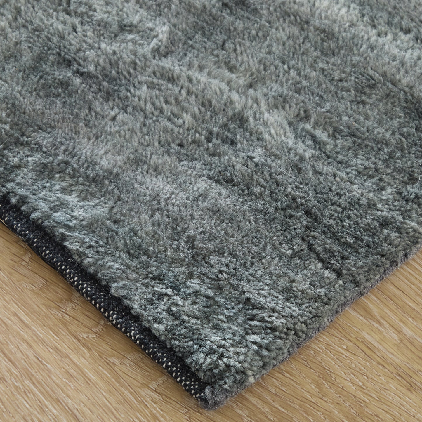 Agape Modern/Bohemian & Eclectic Abstract/Distressed Gray/Ivory - Feizy Rug