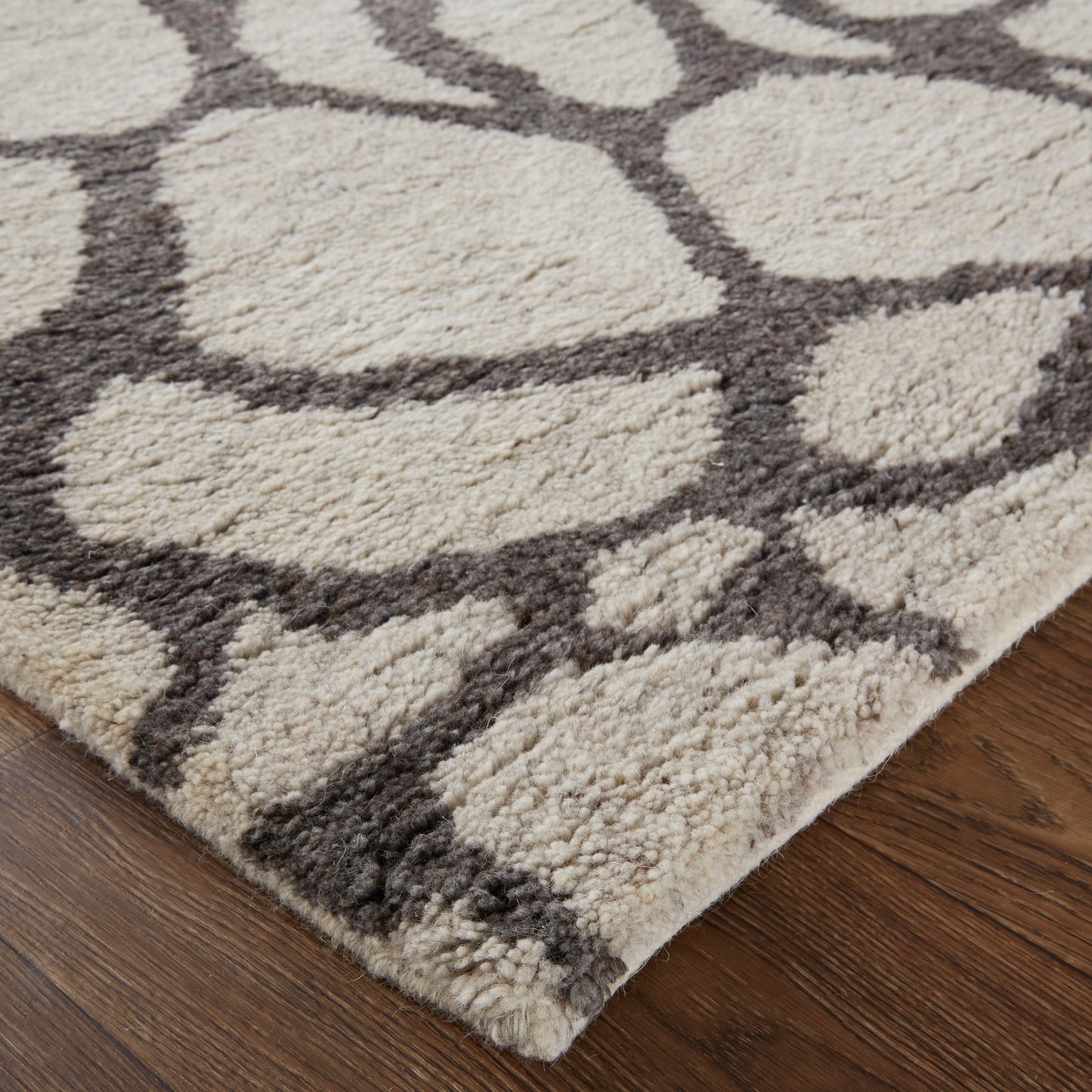 Belden Transitional/Casual/Farmhouse Abstract/Animal Print/Distressed Ivory/Gray - Feizy Rug