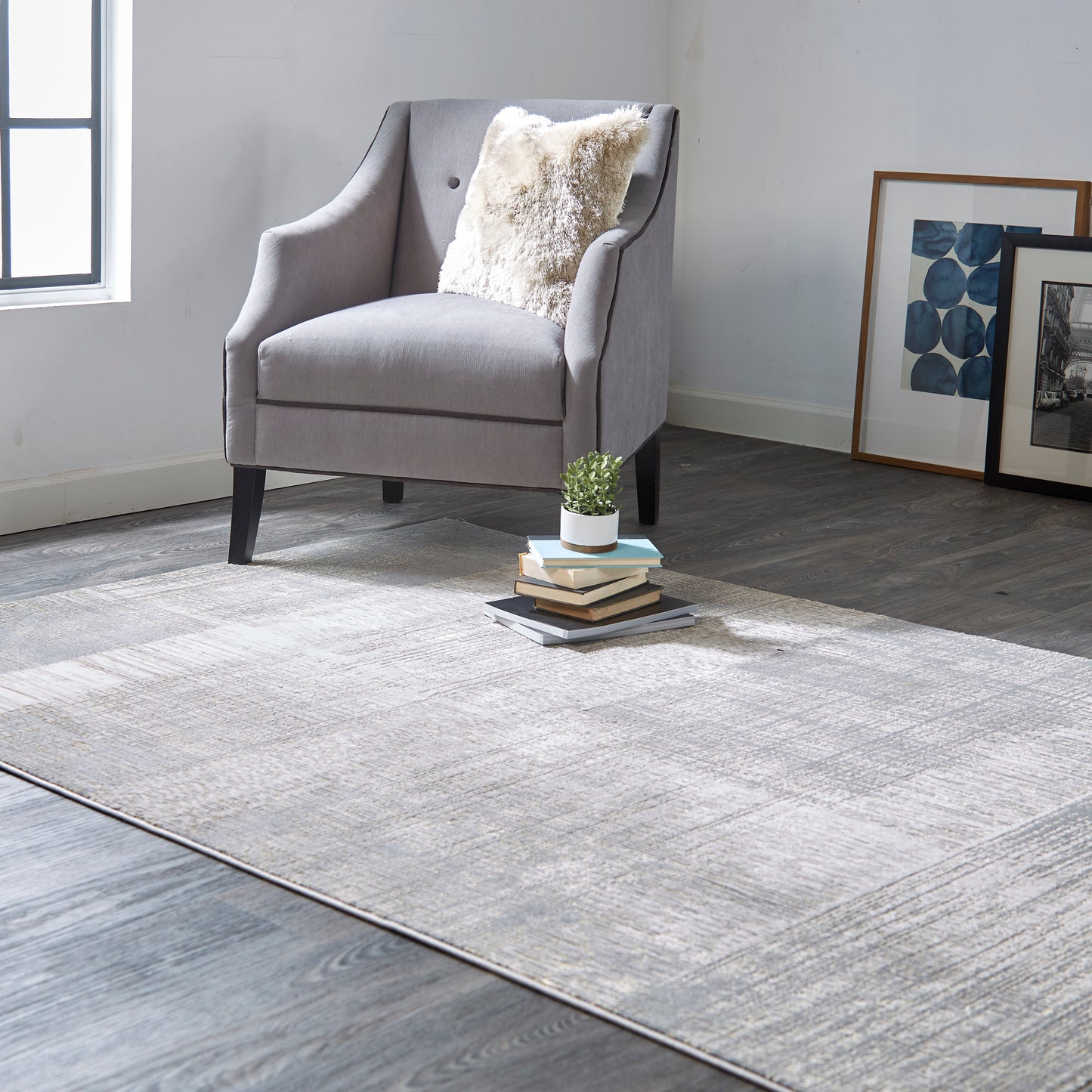 Aura Modern/Casual/Industrial Gray/Ivory Area Rug