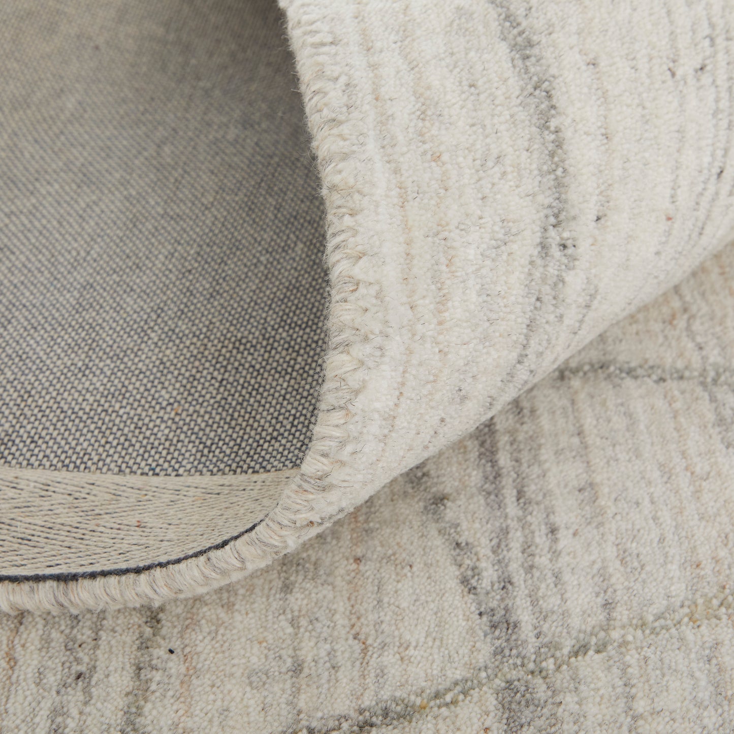 Whitton Modern/Casual/Industrial Ivory/Gray Accent Rug