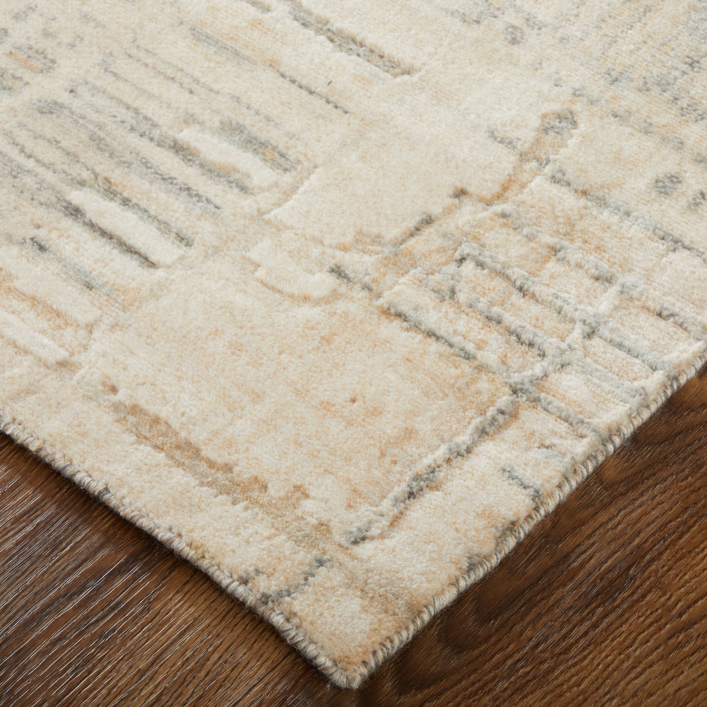 Jaxson Modern/Industrial/Bohemian & Eclectic Ivory/Tan/Gray Accent Rug