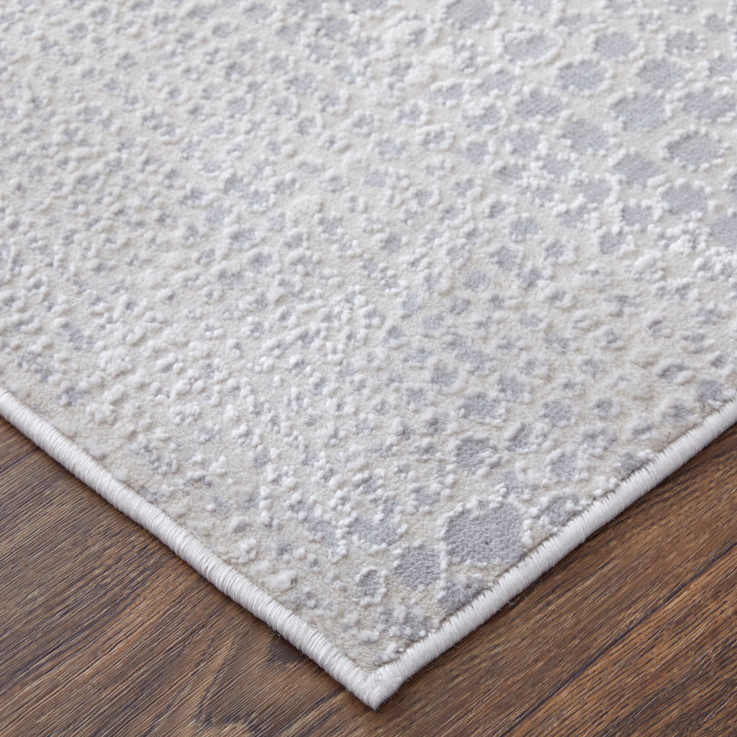 Prasad Modern/Casual Ivory/Silver/Gray Area Rug