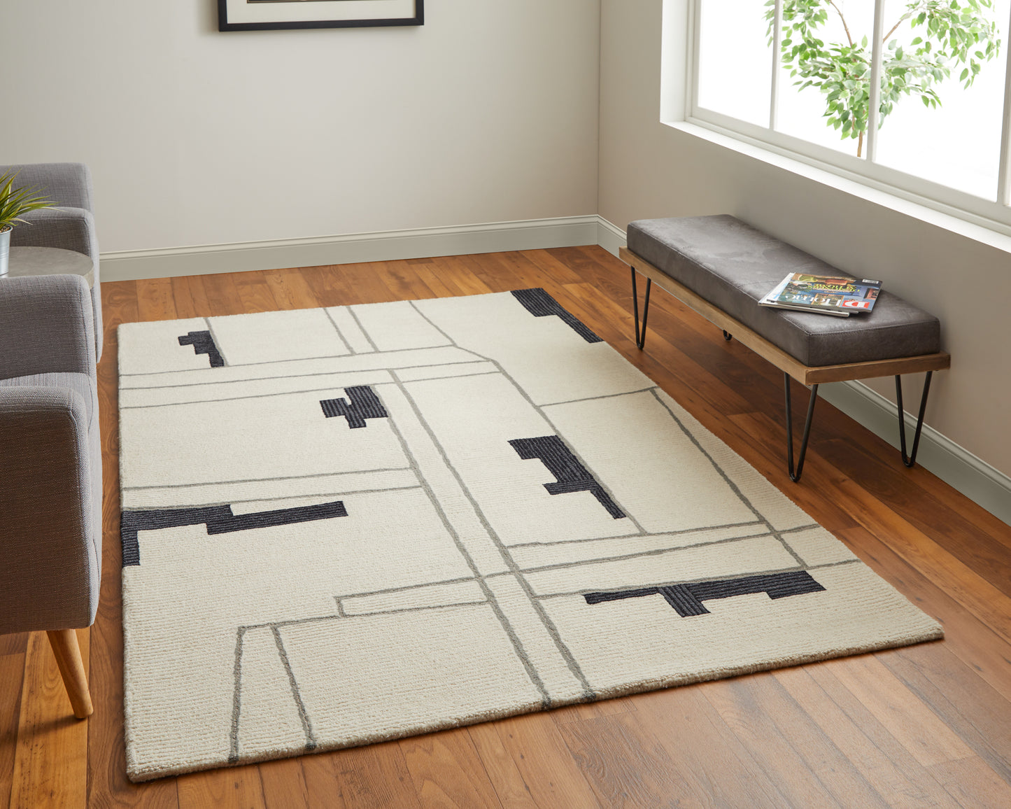 Maguire Transitional/Industrial/Mid-Century Modern Ivory/Gray/Taupe Accent Rug