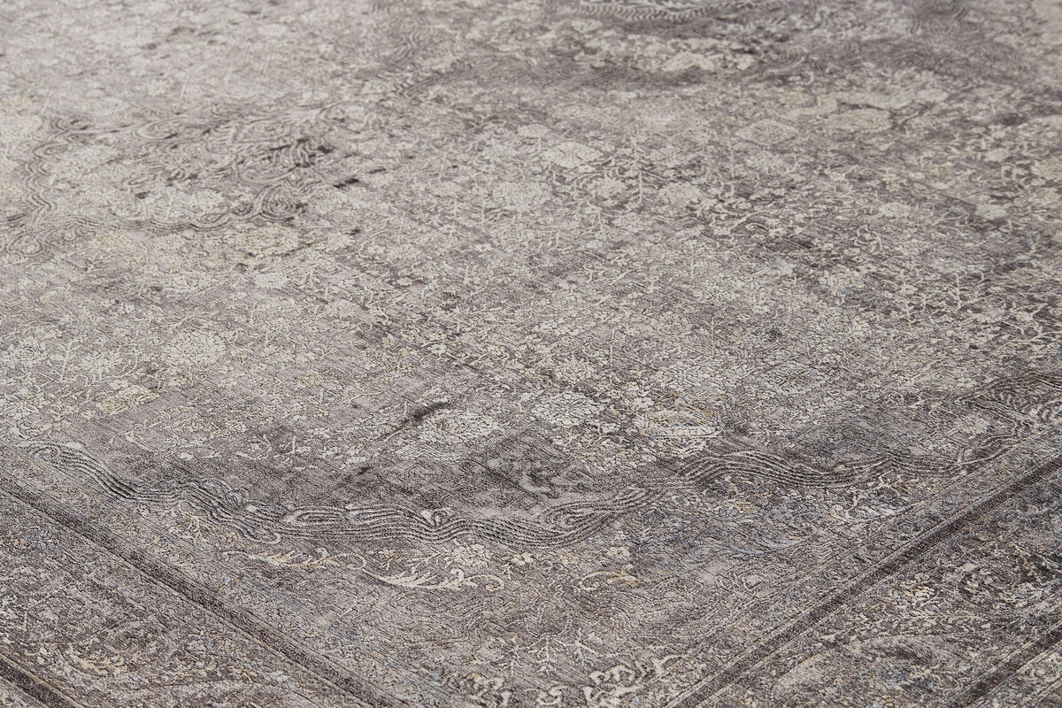 Sarrant Transitional/Bohemian & Eclectic/Casual Medallion/Distressed/Persian Gray/Silver/Ivory 3967 - Feizy Rug