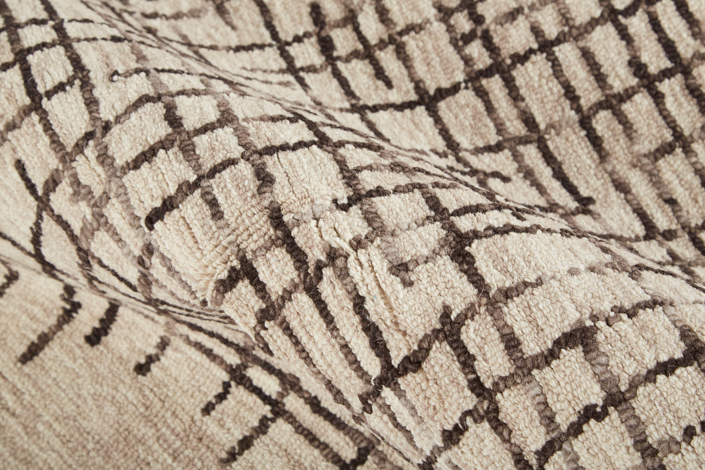 Maddox Transitional/Casual Tan/Brown Accent Rug