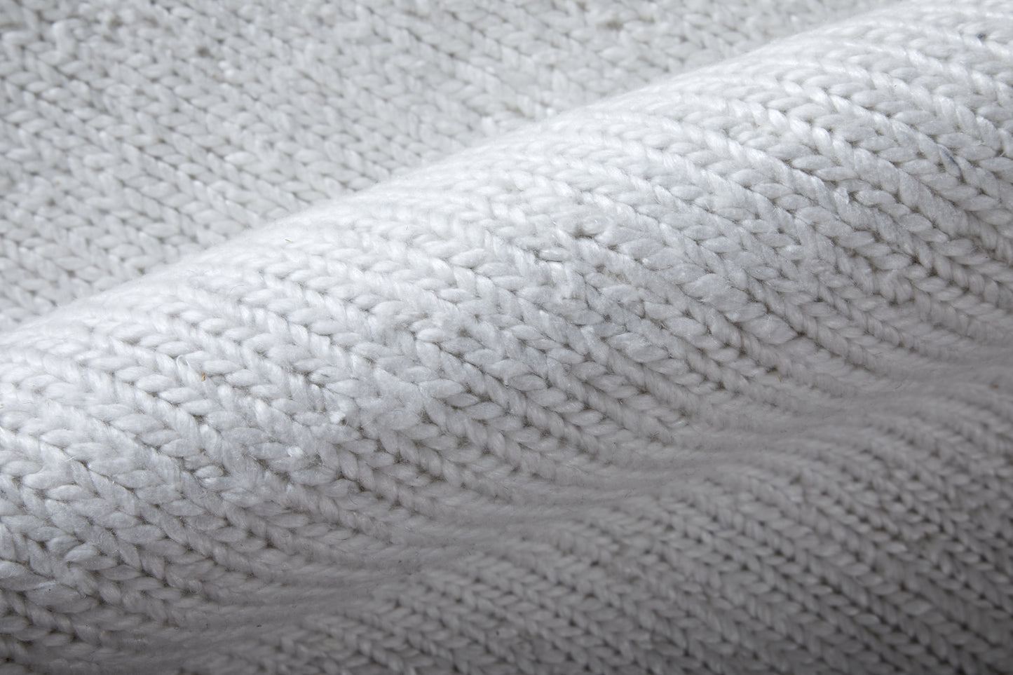 Finley Modern/Casual Solid/Distressed White - Feizy Rug