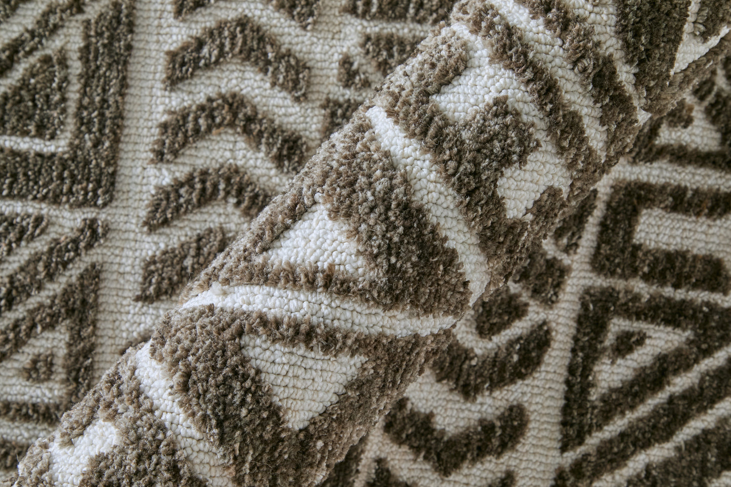 Colton Modern/Cabin & Lodge/Global Southwestern/Geometric Brown/Taupe/Ivory - Feizy Rug