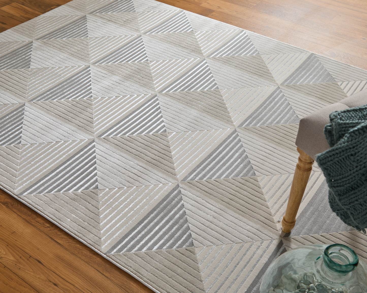 Micah Modern/Mid-Century Modern Geometric Ivory/Gray/Ivory - Feizy Rug
