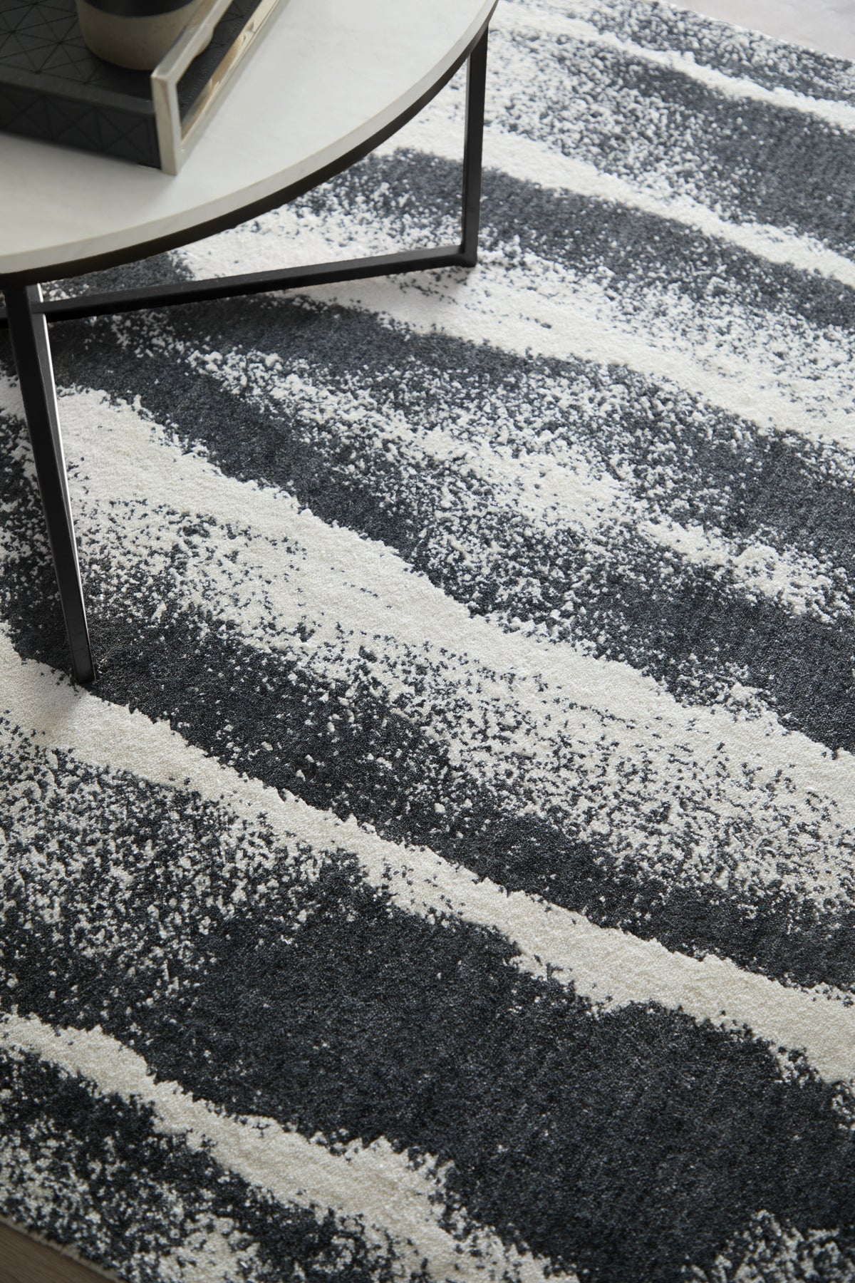 Coda Modern/Industrial/Global Abstract/Watercolor Black/White 8930 - Feizy Rug