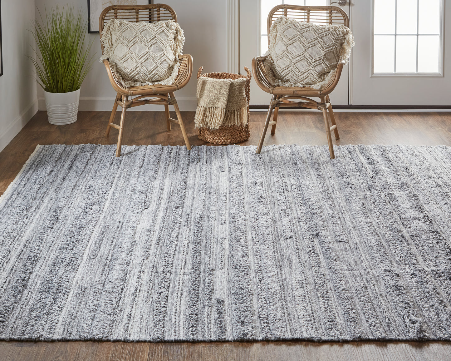 Alden Transitional/Casual/Scandinavian Stripes/Solid Gray/Ivory - Feizy Rug