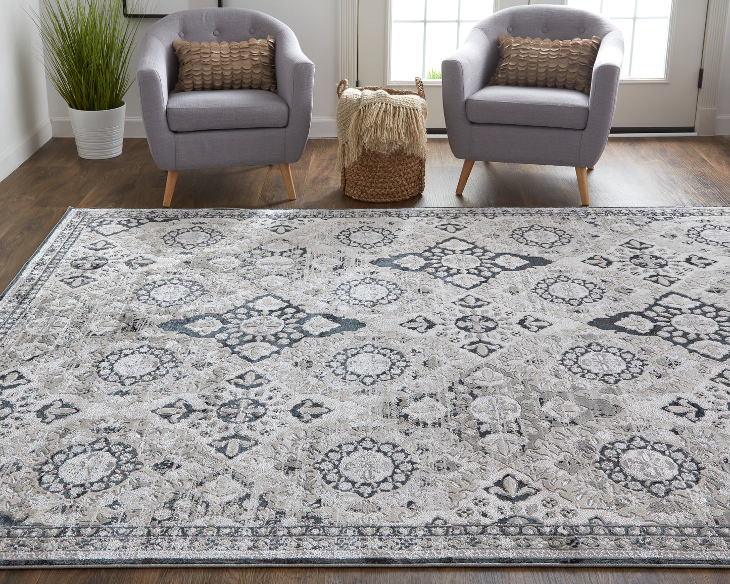 Macklaine Transitional/Farmhouse/Cottage Geometric/Trellis & Lattice/Bordered Gray/Black - Feizy Rug