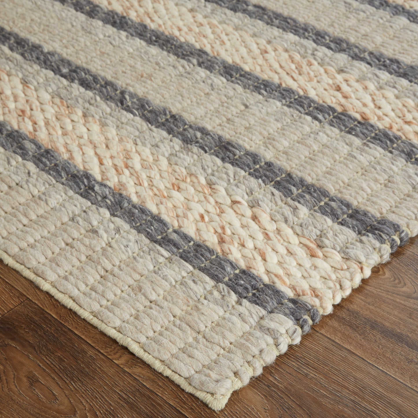 Berkeley Transitional/Casual/Nautical & Coastal Ivory/Tan/Gray Accent Rug