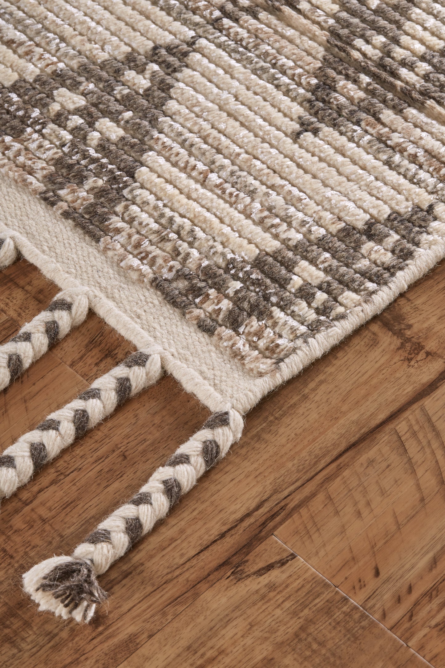 Twain Transitional/Global Diamond/Argyle/Chevron Ivory/Gray/Taupe - Feizy Rug