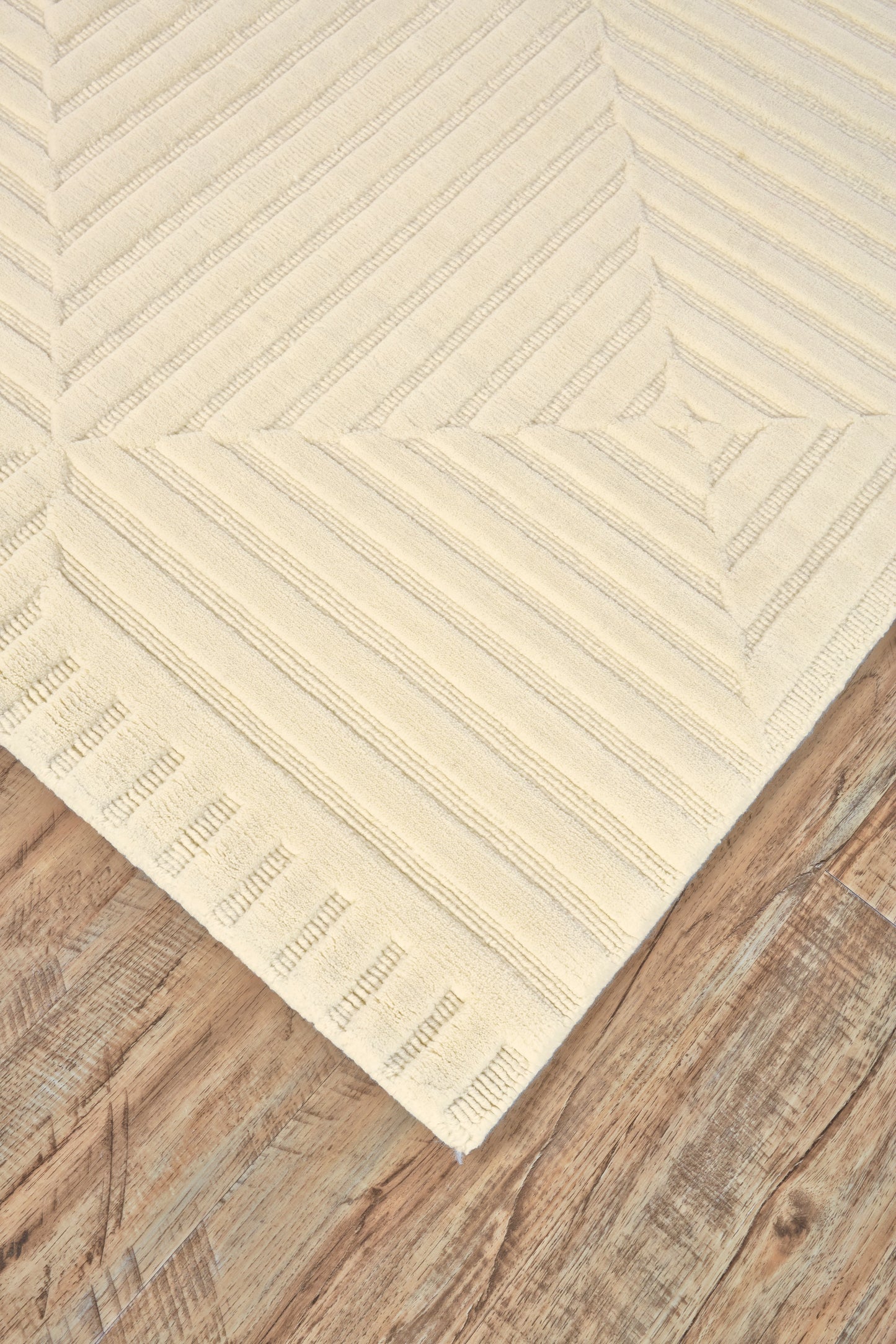 Channels Modern/Global Geometric Ivory - Feizy Rug
