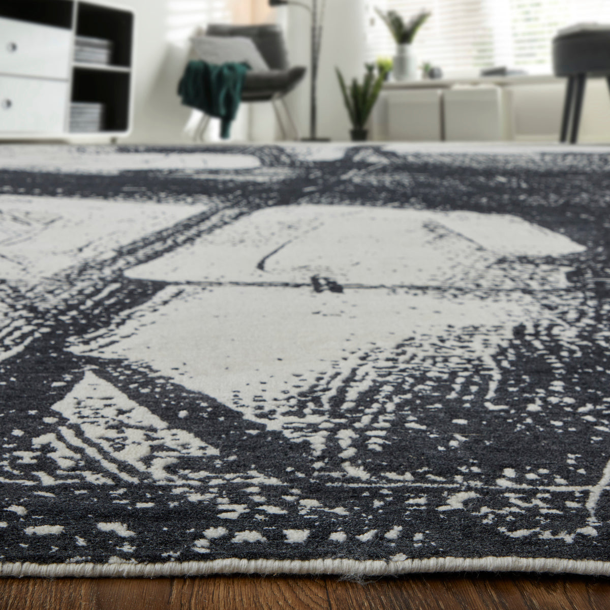 Coda Modern/Industrial/Global Abstract/Watercolor Black/White 8927 - Feizy Rug