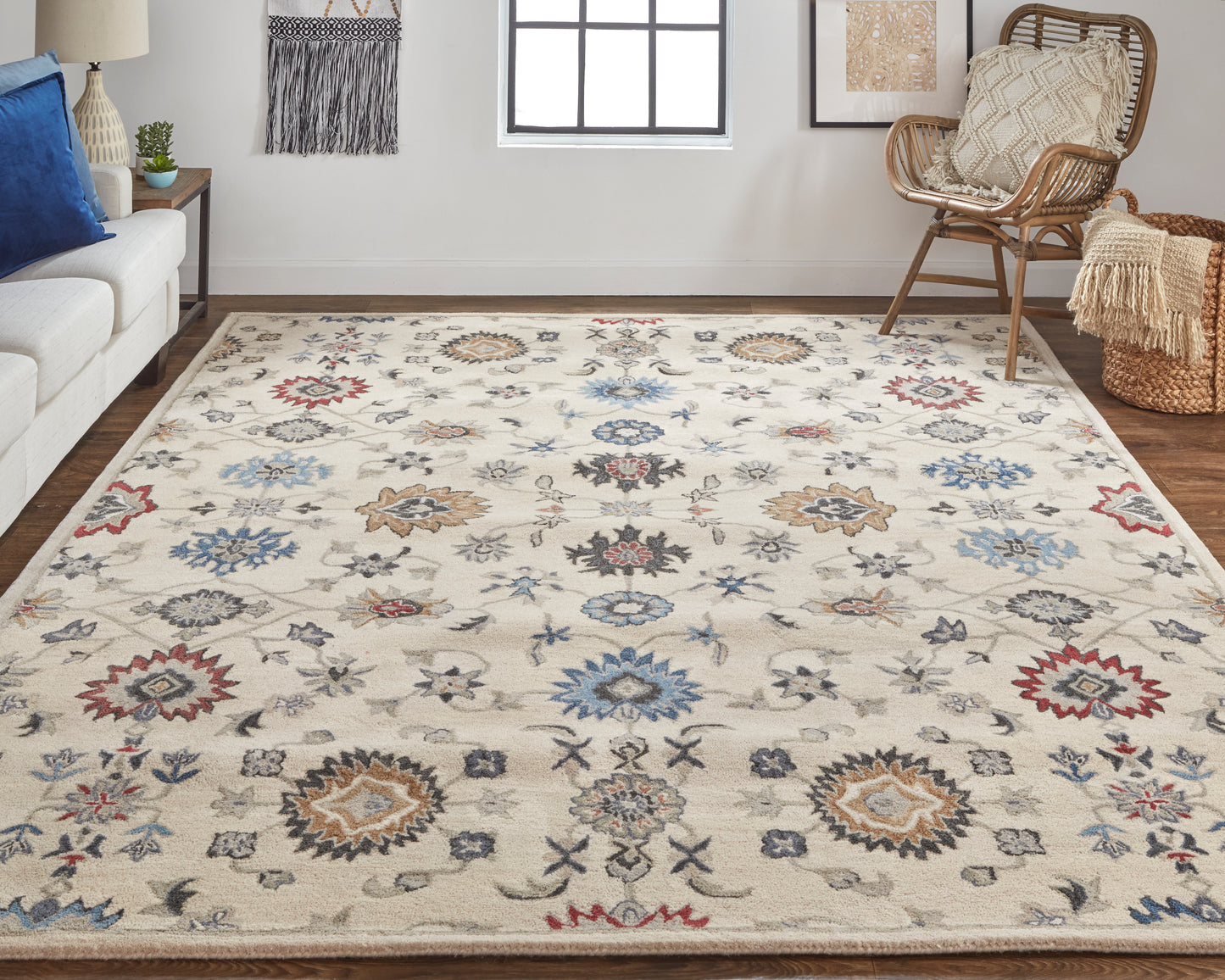 Rylan Transitional/Casual/Classic Ivory/Blue/Tan Area Rug