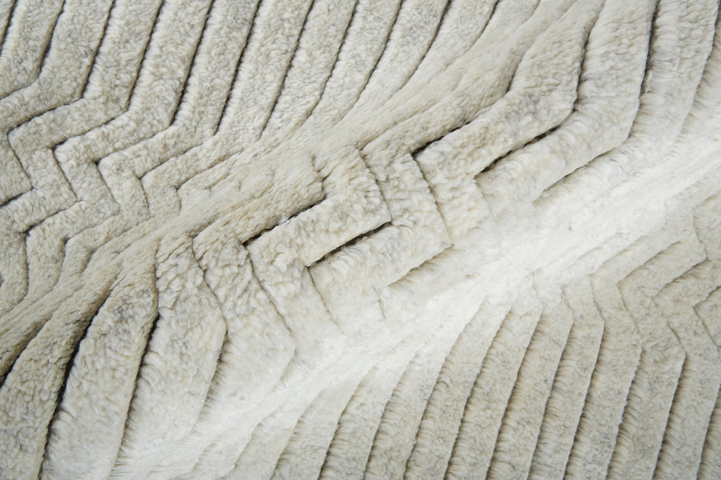 Matson Transitional/Farmhouse/Casual Ivory Accent Rug