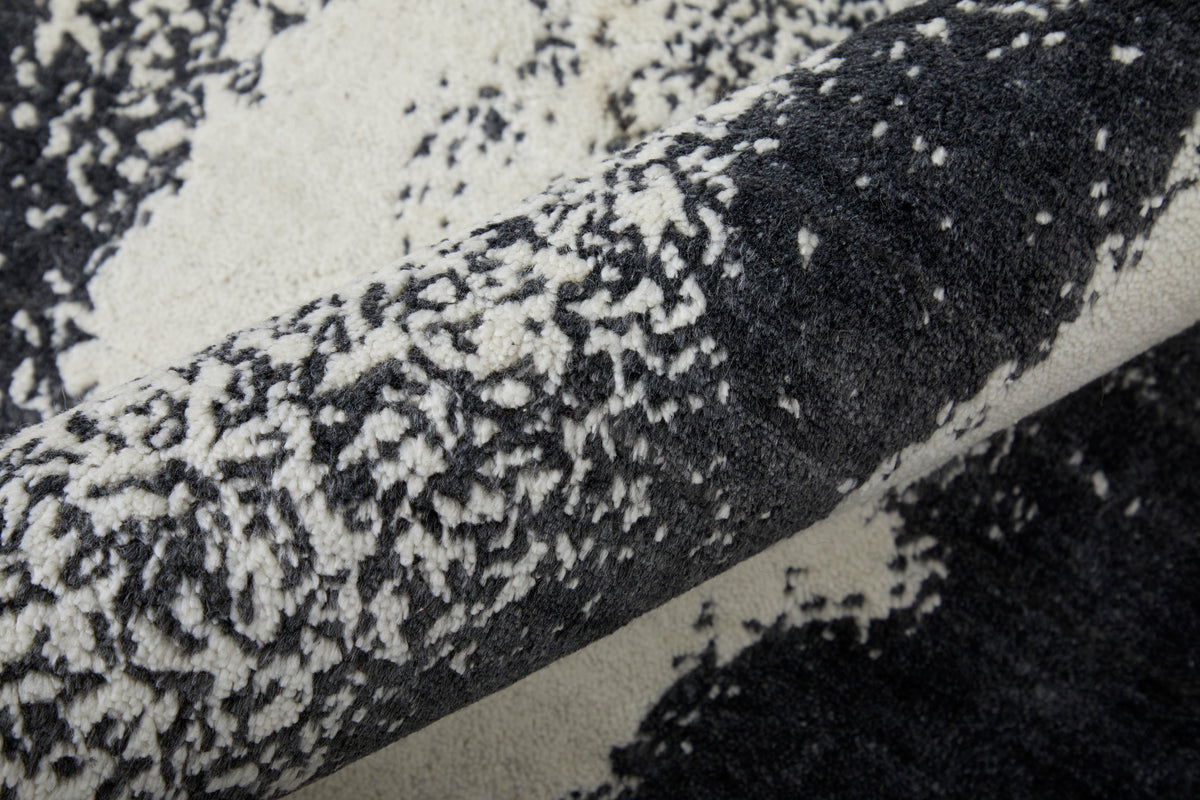 Coda Modern/Industrial/Global Abstract/Watercolor Black/White 8930 - Feizy Rug