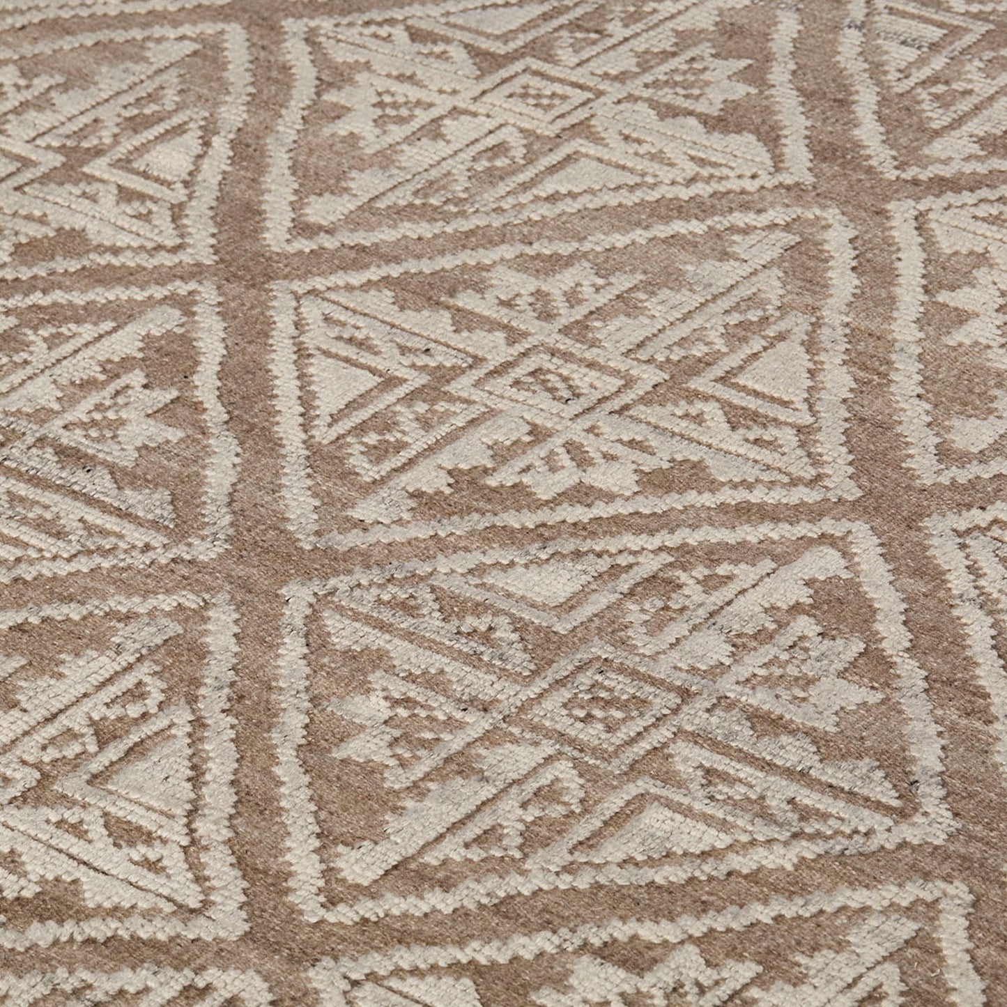Payton Transitional/Farmhouse/Scandinavian Diamond/Trellis & Lattice Ivory/Tan/Gray - Feizy Rug