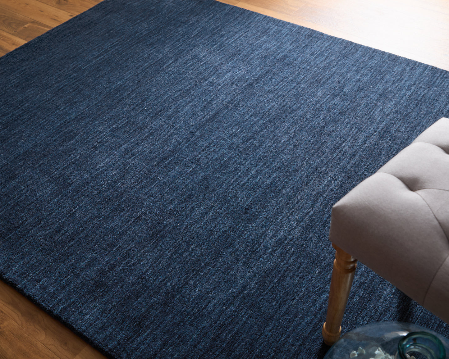Luna Modern/Casual Blue Area Rug