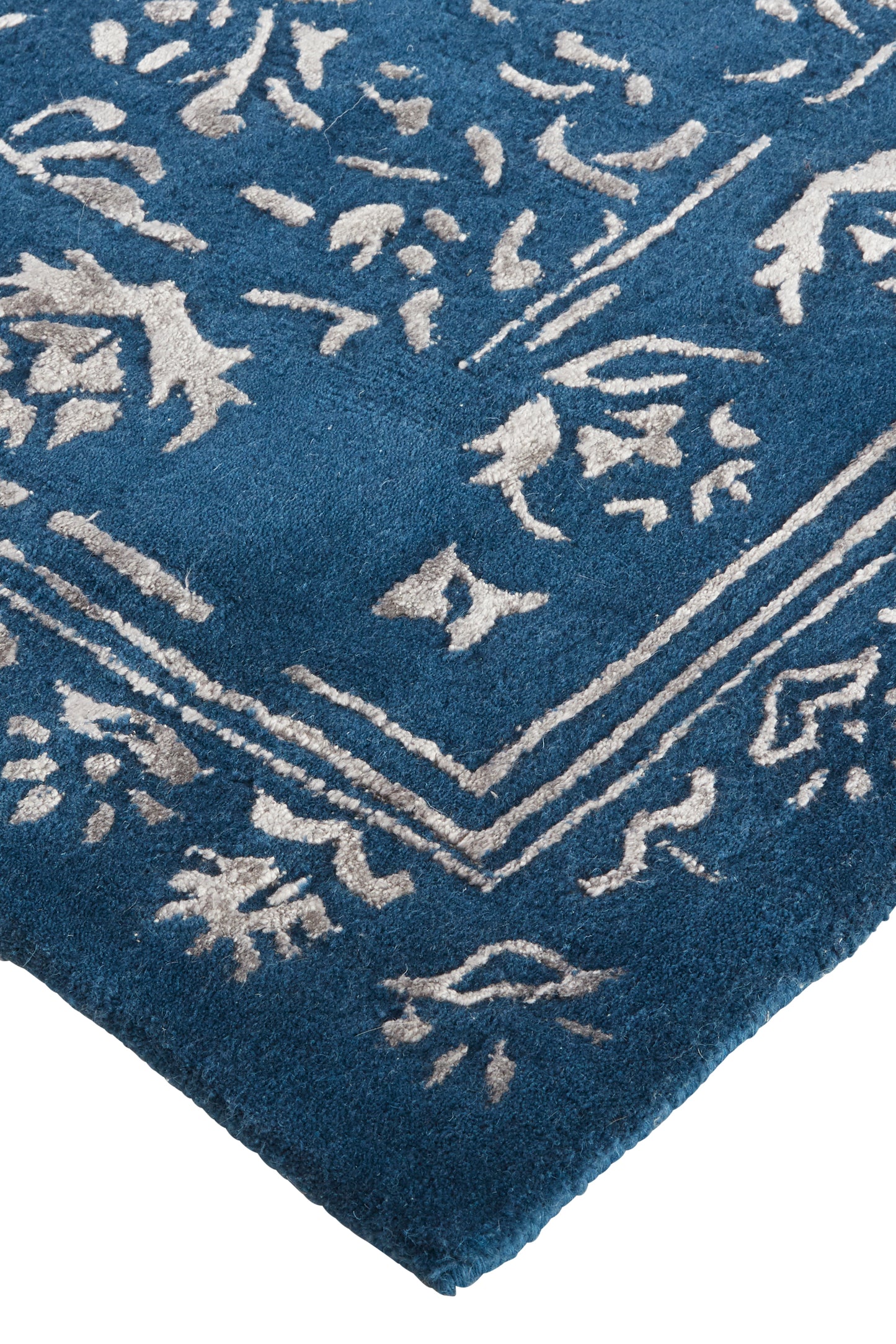 Bella Transitional/Bohemian & Eclectic/Casual Oriental/Bordered/Floral & Botanical Blue/Silver - Feizy Rug