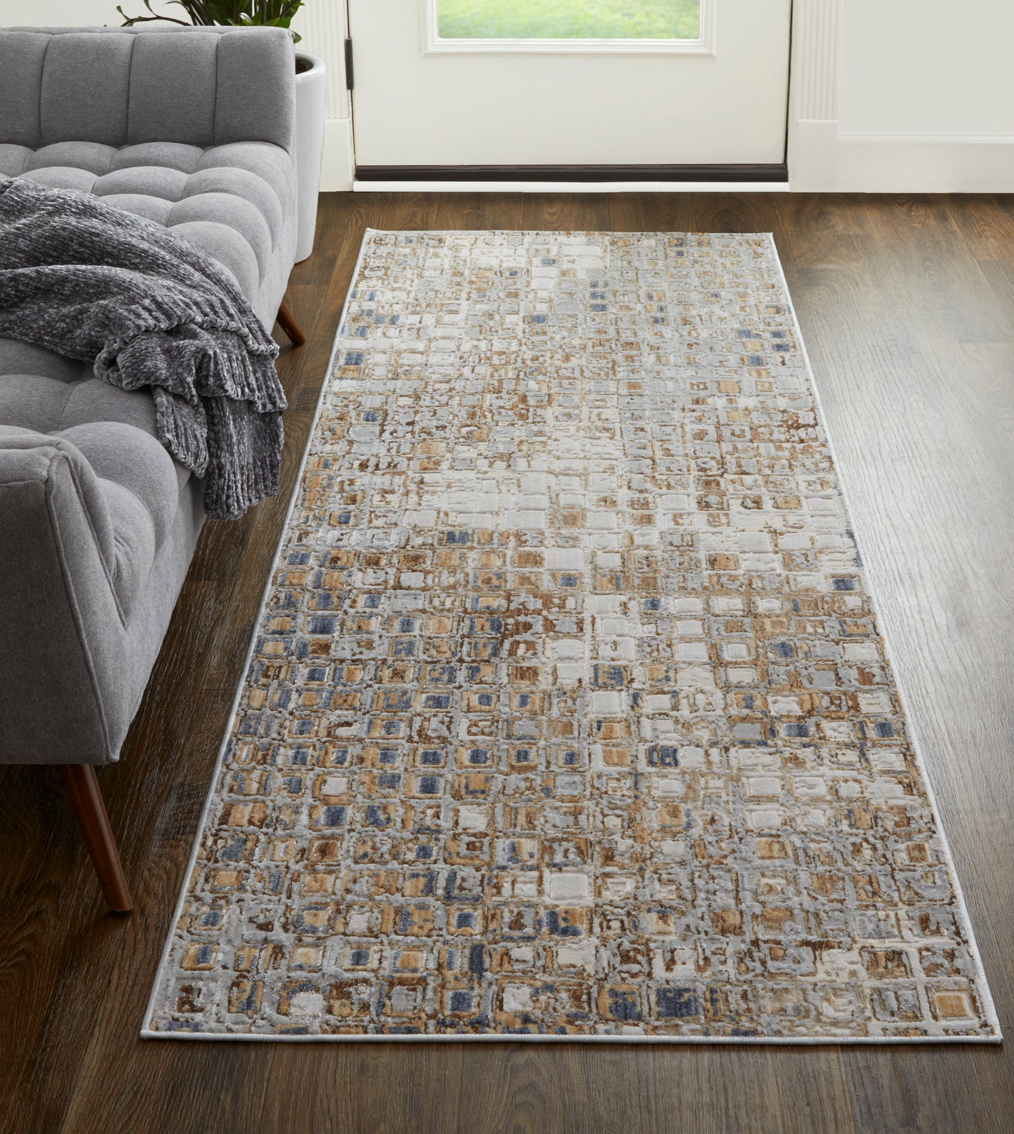 Laina Transitional/Mid-Century Modern Tan/Ivory/Blue Runner