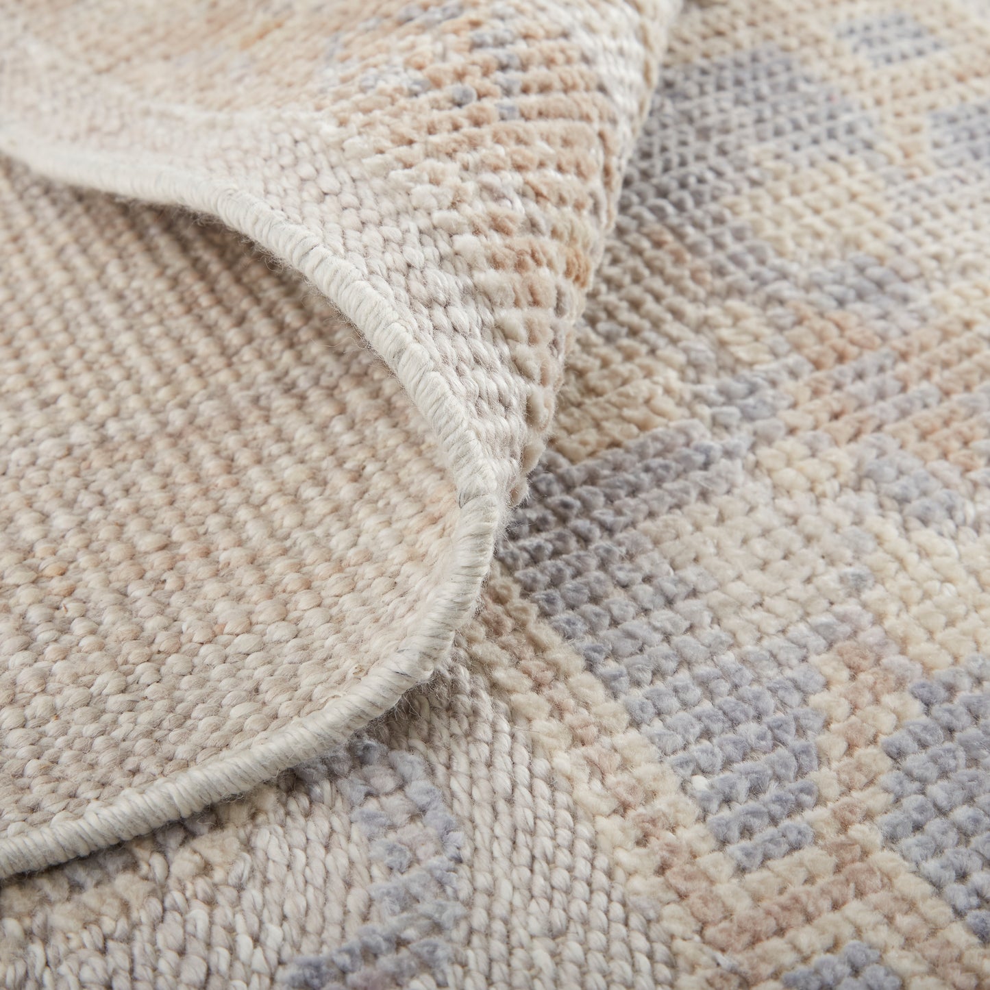 Wendover Transitional/Vintage/Bohemian & Eclectic Ivory/Orange Accent Rug